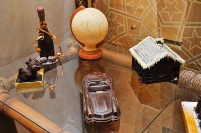 Снимок экспонатов из музея шоколада в Симферополе